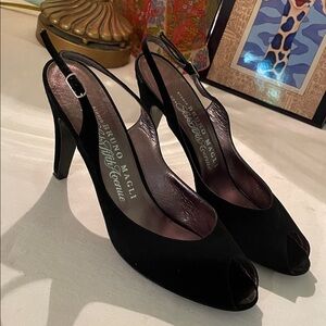 Bruno Magli Black Velvet Elegant Heels Peep Toe Shoe Women’s 9 AA ITALY Sak’s